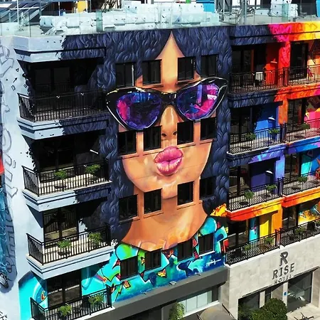 Rise Urban Art Otel