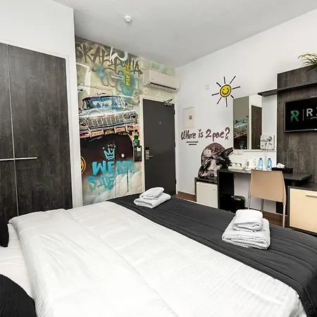 Otel Rise Urban Art 3*