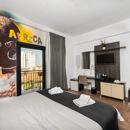 Otel Rise Urban Art Larnaca