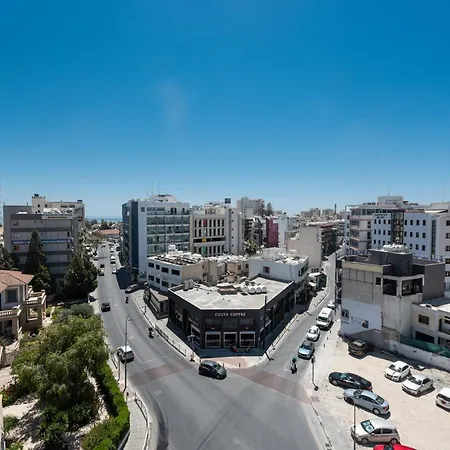 Otel Rise Urban Art Larnaca