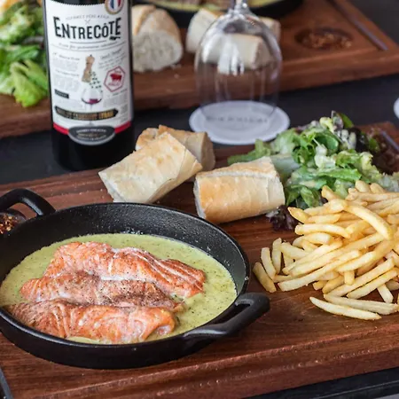 Rise Urban Art Hotel