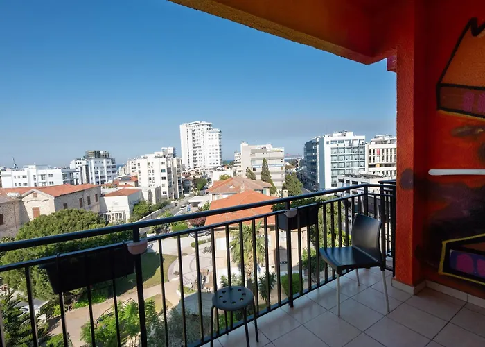 Отель Rise Urban Art