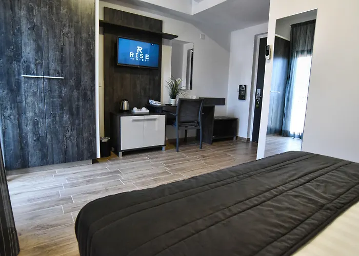 Rise Urban Art Hotel 3*