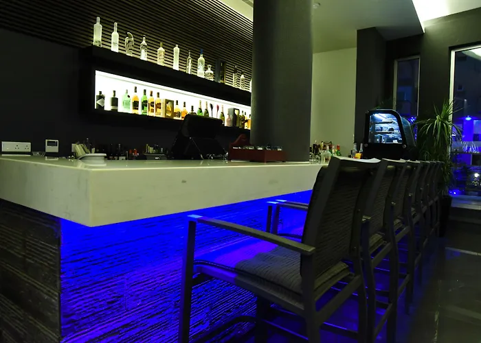 Hotel Rise Urban Art 3*