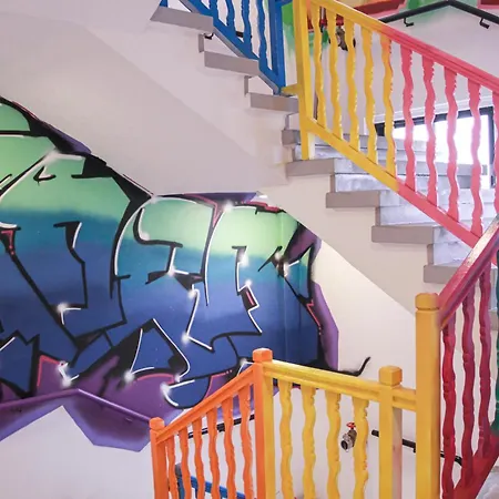 Rise Urban Art ホテル 3*