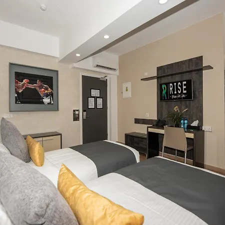 Rise Urban Art Hotel 3*