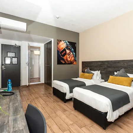 Rise Urban Art Hotel Hotel