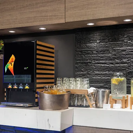 ホテル Rise Urban Art ラルナカ