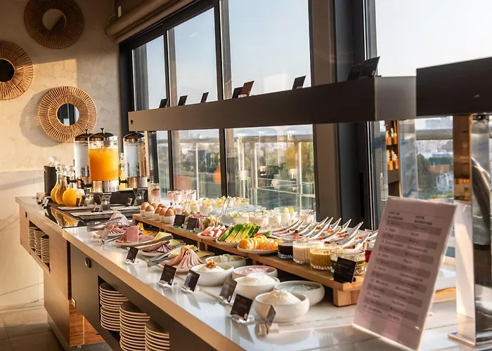 Rise Urban Art Hotel Larnaca