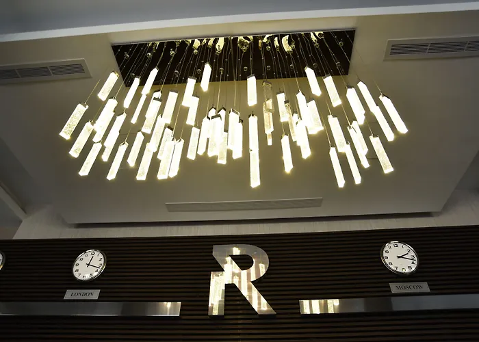 Rise Urban Art لارنكا