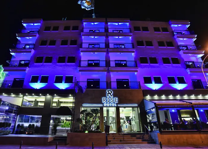 Hotel Rise Urban Art Hotel 3*