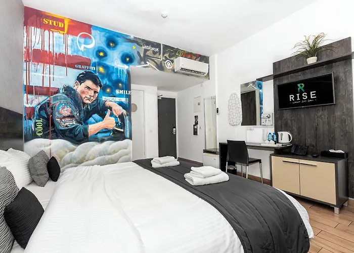 Rise Urban Art Hotel 3* Larnaca